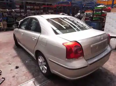 Здавання транспортного засобу toyota avensis berlina (t25) 2.0 d4-d executive berlina року 2005 потужний 1cdftv