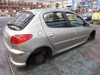 Scrapping Vehicle peugeot 206 berlina xt of the year 2004 powered 8hz