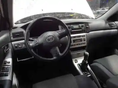 Scrapping Vehicle toyota corolla (e12) 1.6 16v of the year 2004 powered 3zzfe