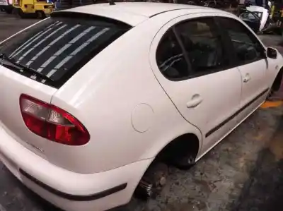 Sloopvoertuig seat                                               leon (1m1)                                                                                                                                                                                                                                                 signo                                                                                                                                                                                                                                                      van het jaar 2000 aangedreven akl