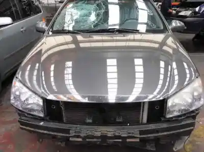 Veículo de Sucata kia cerato 2.0 ex familiar do ano 2005 alimentado g4gc