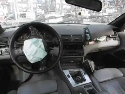 Здавання транспортного засобу bmw serie 3 berlina (e46) 320d року 2000 потужний m47204d1