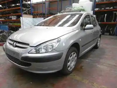 Véhicule à la ferraille PEUGEOT                                            307 (S1)                                                                                                                                                                                                                                                   XR                                                                                                                                                                                                                                                         de l'année 2003 alimenté RHY