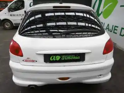 Scrapping Vehicle peugeot 206 berlina xs of the year 2005 powered nfutu5jp4