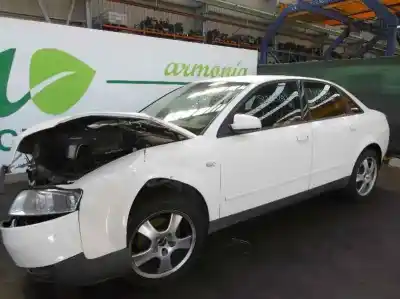 Sloopvoertuig audi a4 berlina (8e) 1.9 tdi van het jaar 2001 aangedreven awx
