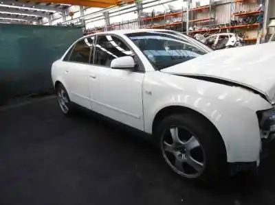 Sloopvoertuig audi a4 berlina (8e) 1.9 tdi van het jaar 2001 aangedreven awx