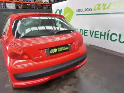Véhicule à la ferraille peugeot 207 x-line de l'année 2006 alimenté kfuet3j4