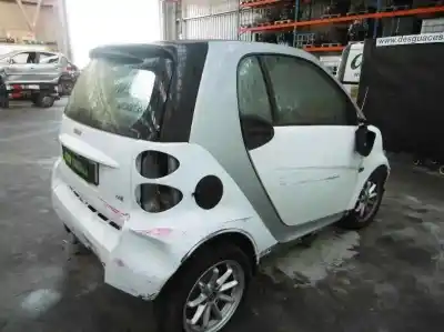 Veicolo di demolizione smart                                              coupe                                                                                                                                                                                                                                                      fortwo coupe cdi                                                                                                                                                                                                                                           dell'anno 2007 alimentato 660950