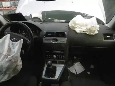 Veicolo di demolizione ford mondeo berlina (ge) trend (06.2003->) (d) dell'anno 2005 alimentato fmba