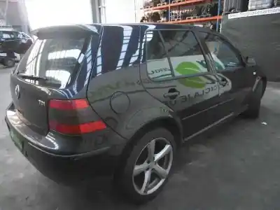 Veículo de Sucata volkswagen                                         golf iv berlina (1j1)                                                                                                                                                                                                                                      highline                                                                                                                                                                                                                                                   do ano 2002 alimentado asz