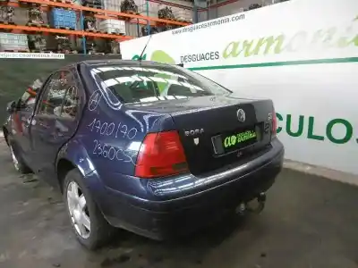 Здавання транспортного засобу volkswagen bora berlina (1j2) highline року 2004 потужний asz