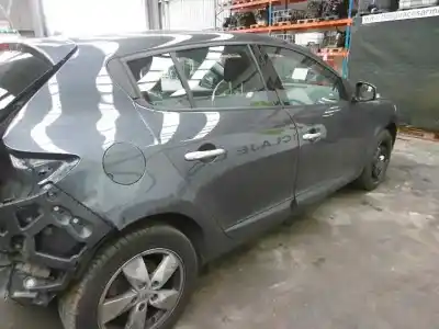 Veicolo di demolizione renault                                            megane iii berlina 5 p                                                                                                                                                                                                                                     dynamique                                                                                                                                                                                                                                                  dell'anno 2009 alimentato k4mr858