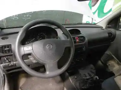 Здавання транспортного засобу opel corsa c comfort року 2002 потужний y17dt