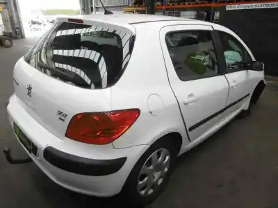Здавання транспортного засобу peugeot 307 berlina (s2) xr року 2006 потужний 9hx