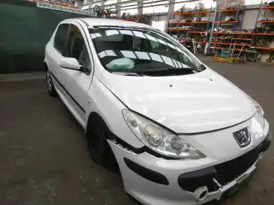 Здавання транспортного засобу peugeot 307 berlina (s2) xr року 2006 потужний 9hx