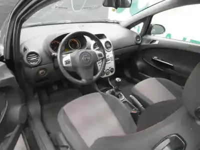 Здавання транспортного засобу opel corsa b sport року 2006 потужний z14xep