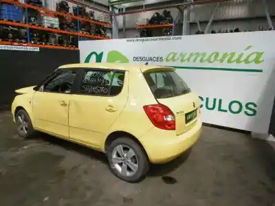 Verschrottungsfahrzeug skoda fabia (5j2 ) young des jahres 2014 angetrieben cgpa