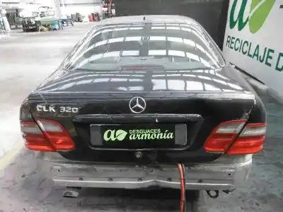 Здавання транспортного засобу mercedes-benz clase clk (w208) coupe 320 (208.365) року 1998 потужний m112940