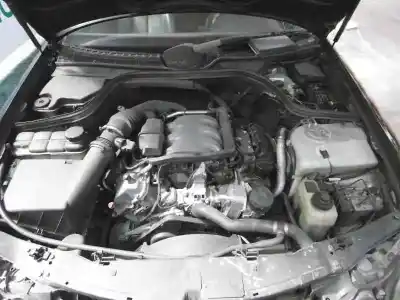 Здавання транспортного засобу mercedes-benz clase clk (w208) coupe 320 (208.365) року 1998 потужний m112940
