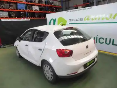 Veículo de Sucata seat ibiza (6j5) reference do ano 2010 alimentado bms