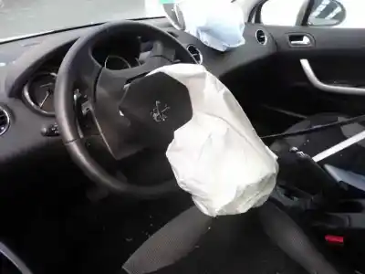 Veículo de Sucata peugeot 308 allure do ano 2012 alimentado 9hr