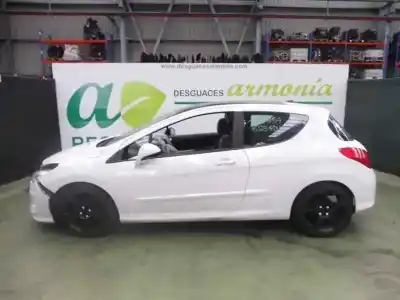 Véhicule à la ferraille peugeot 308 gt de l'année 2008 alimenté 5fx