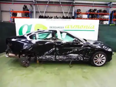 Veicolo di demolizione jaguar                                             xf i (x250)                                                                                                                                                                                                                                                2.2 d                                                                                                                                                                                                                                                      dell'anno 2014 alimentato 224dt