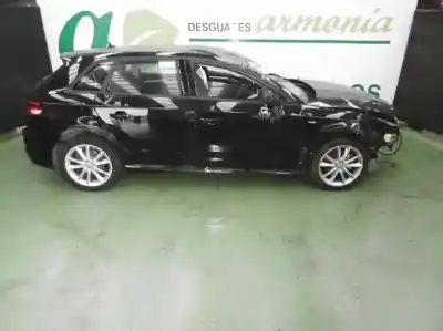 Veicolo di demolizione AUDI A3 SPORTBACK (8VA) Attraction dell'anno 2014 alimentato CLHA