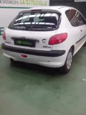Scrapping Vehicle peugeot 206 berlina xt of the year 2002 powered 8hx