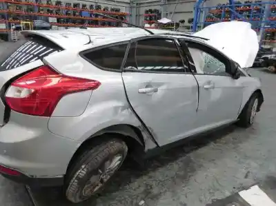 Véhicule à la ferraille ford focus lim. (cb8) trend de l'année 2010 alimenté t1db