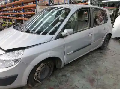 Scrapping Vehicle renault scenic ii grand confort expression of the year 2003 powered f9q812