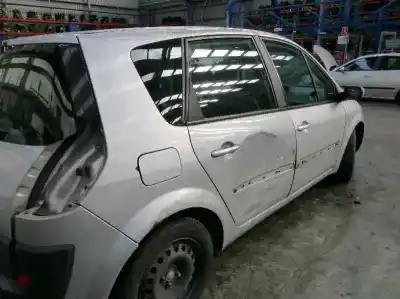 Scrapping Vehicle renault scenic ii grand confort expression of the year 2003 powered f9q812