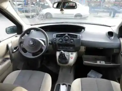 Scrapping Vehicle renault scenic ii grand confort expression of the year 2003 powered f9q812