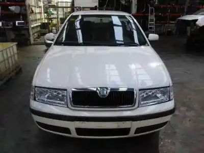 Здавання транспортного засобу SKODA                                              OCTAVIA                                                                                                                                                                                                                                                    BERLINA (1U2) Ambiente                                                                                                                                                                                                                                     року 2002 потужний ALH