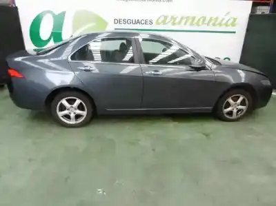 Véhicule à la ferraille honda                                              accord berlina (cl/cn)                                                                                                                                                                                                                                     2.2i ctdi executive                                                                                                                                                                                                                                        de l'année 2004 alimenté n22a1