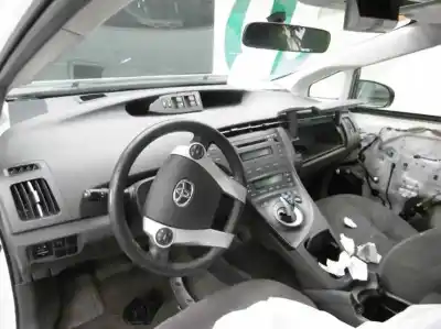 Здавання транспортного засобу toyota prius (nhw30) plug-in hybrid advance року 2009 потужний 2zrfxe