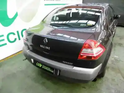 Veículo de Sucata renault megane ii classic berlina dynamique do ano 2007 alimentado k4m812