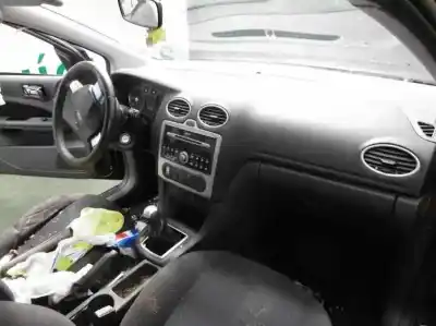 Veículo de Sucata ford focus berlina (cap) sport do ano 2006 alimentado hxda