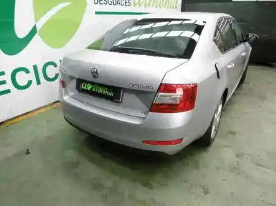 Veículo de Sucata skoda octavia lim. (5e3) elegance do ano 2013 alimentado ckfc