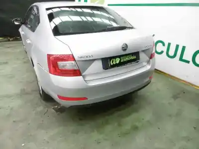 Veículo de Sucata skoda octavia lim. (5e3) elegance do ano 2013 alimentado ckfc