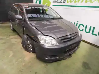 Sloopvoertuig toyota corolla (_e12_) 1.4 d (nde120_) van het jaar 2006 aangedreven 1ndtv