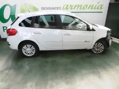 Veículo de Sucata renault clio grandtour expression do ano 2009 alimentado d4f784