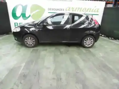 Vehículo de desguace FIAT GRANDE PUNTO (199_) 1.3 D MULTIJET (199.AXD11, 199.AXD1A, 199.AXD1B,... del año 2006 con motor 199A3000