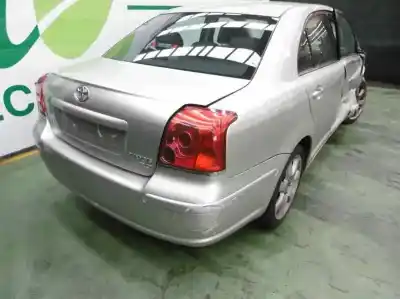 Здавання транспортного засобу toyota avensis berlina (t25) 2.0 executive berlina року 2005 потужний 1azfse