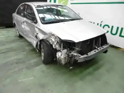 Здавання транспортного засобу toyota avensis berlina (t25) 2.0 executive berlina року 2005 потужний 1azfse