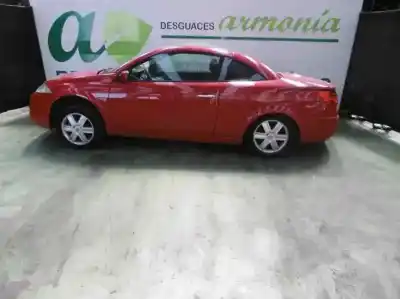 Vehicul casat OTRAS MARCAS MEGANE II COUPE Confort Authentique al anului 2004 alimentat F9Q800