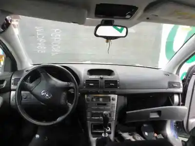 Здавання транспортного засобу toyota avensis berlina (t25) 1.8 sol sedán року 2003 потужний 1zzfe