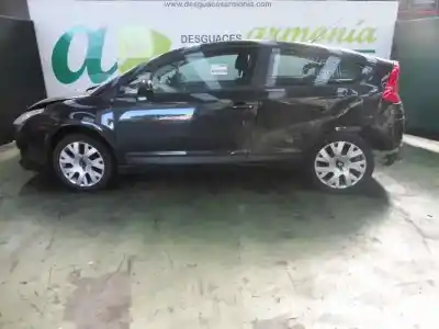 Sloopvoertuig citroen c4 coupe vtr plus van het jaar 2005 aangedreven nfutu5jp4