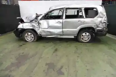 Здавання транспортного засобу toyota land cruiser (j12) 3.0 d-4d gx року 2008 потужний 1kdftv
