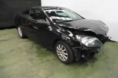 Véhicule à la ferraille opel astra twin top cosmo de l'année 2007 alimenté z16xe1